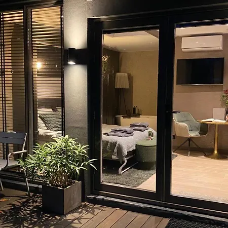 Oasis With Private Parking Appartement
