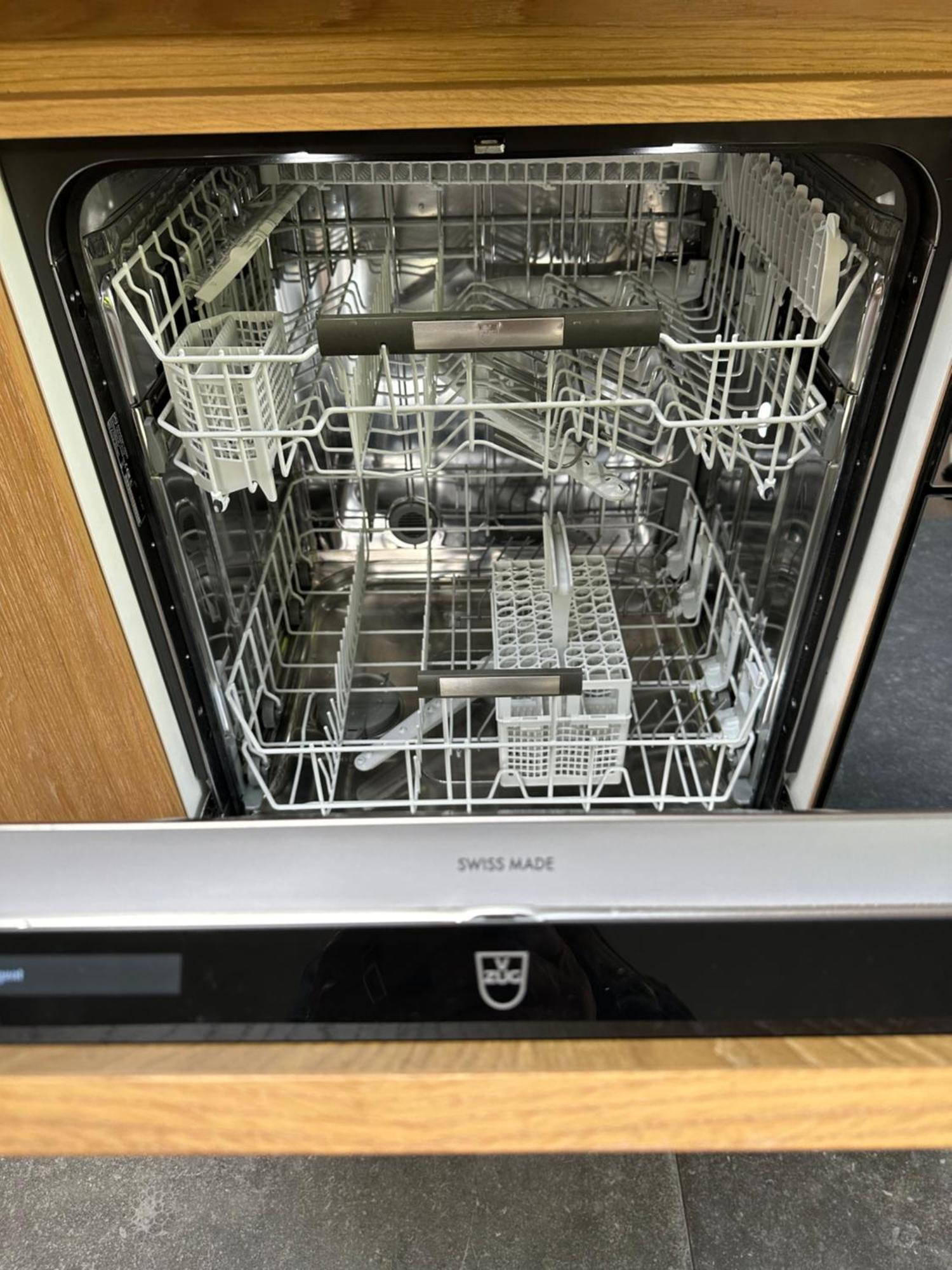 Apartment Oasis With Private Parking *