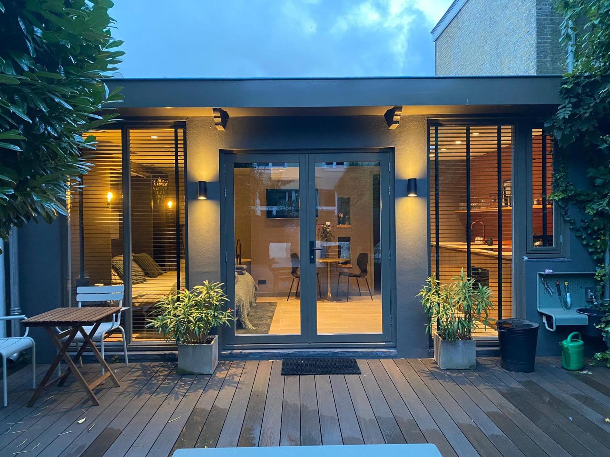 Apartment Oasis With Private Parking