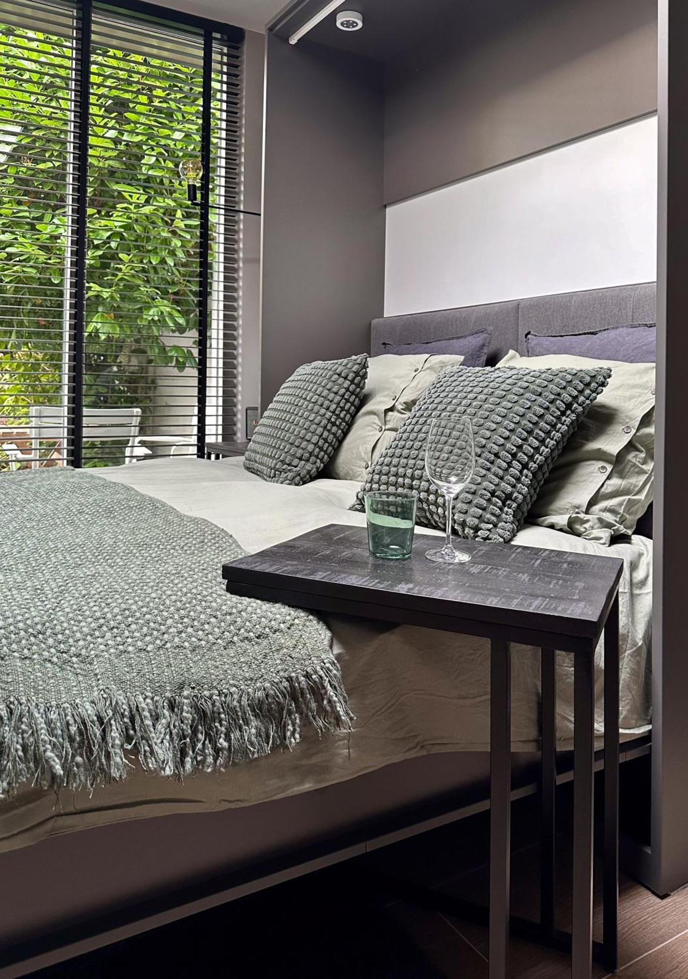 Apartment Oasis With Private Parking *