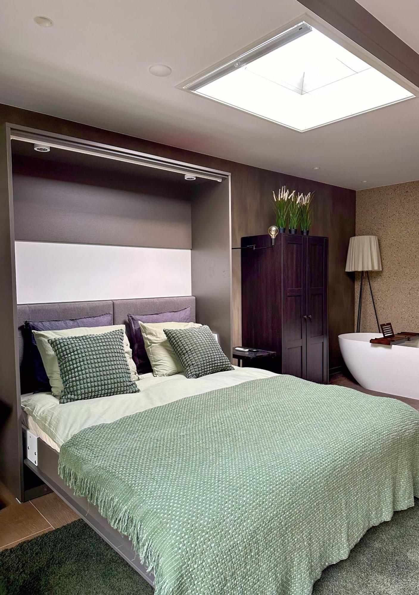 Apartment Oasis With Private Parking Den Haag