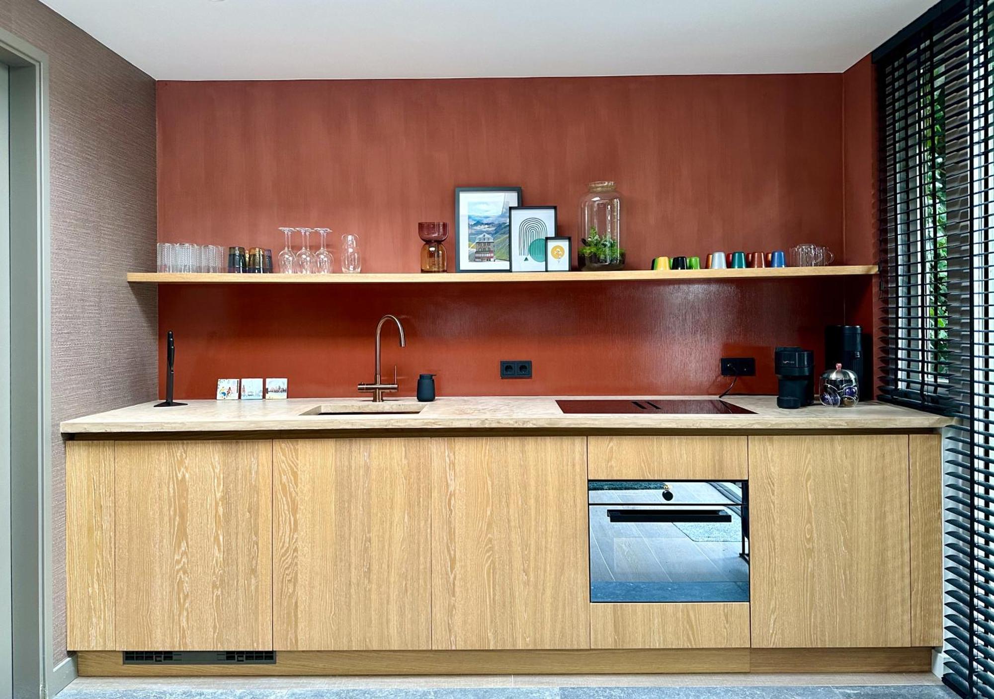 Oasis With Private Parking Apartment