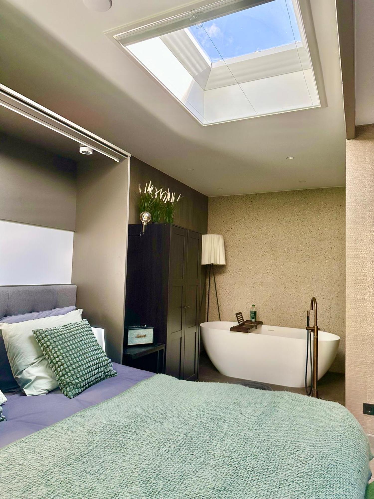 Oasis With Private Parking Apartment *