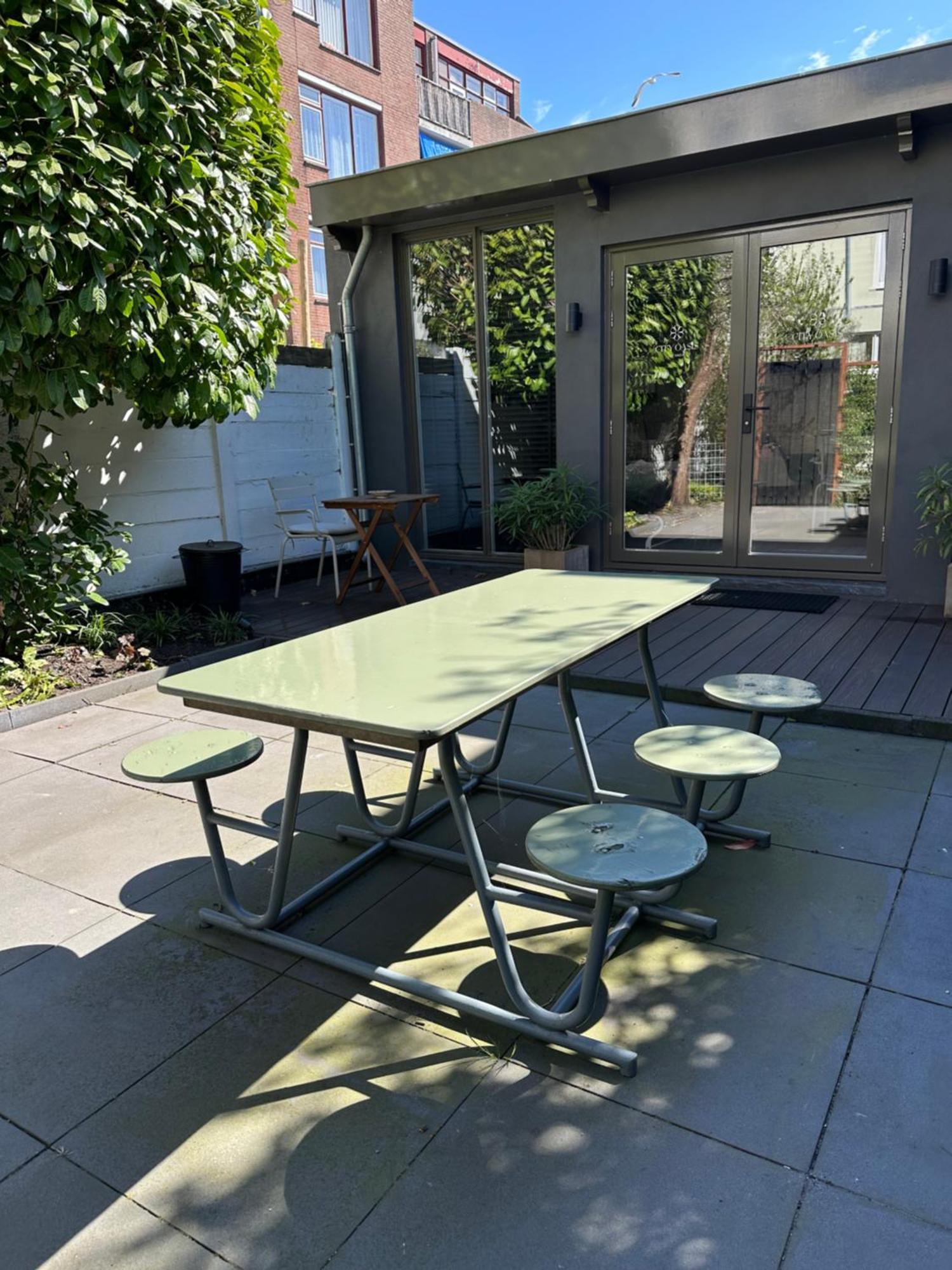 Oasis With Private Parking